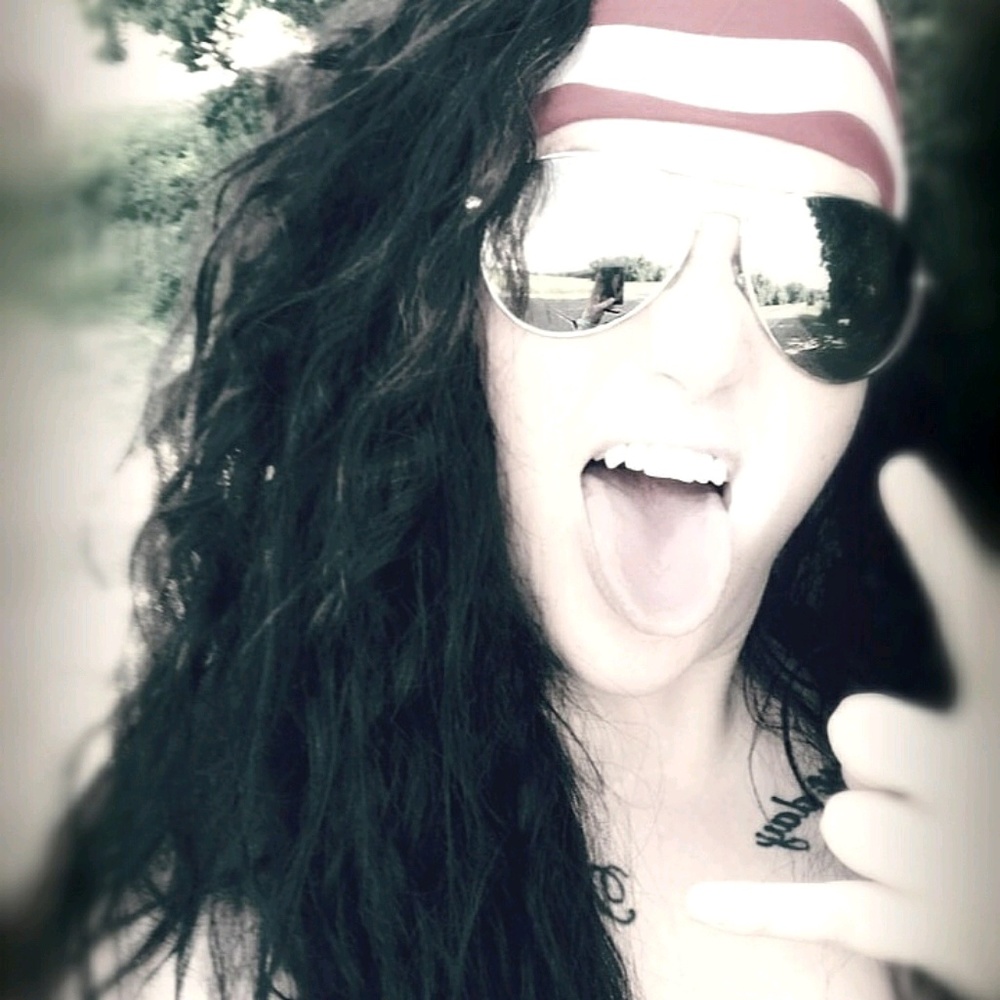 Meet your Posher, Sara